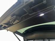 Land Rover Range Rover WESTMINSTER BLACK MHEV 70