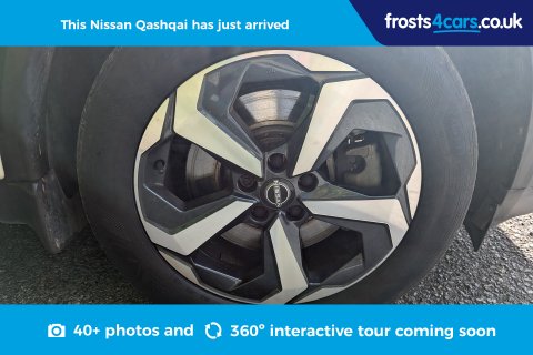 Nissan Qashqai 5dr 1.5 E-Power N-Connecta Petrol Hybrid Automatic with Glass Roof Pack 6