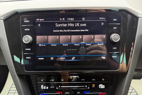 Volkswagen Passat GTE DSG - VAT Q - 1 OWNER - PLUG IN HYBRID - 3 IN STOCK 46