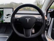 Tesla Model 3 PERFORMANCE 11