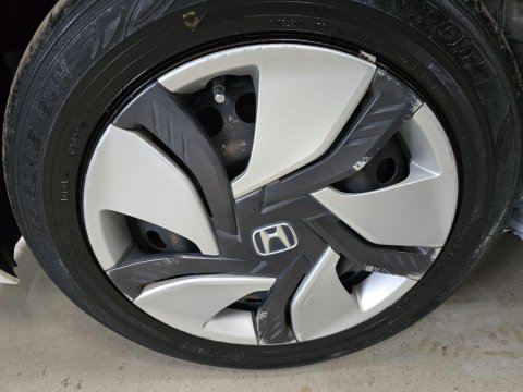 Honda Fit /Jazz 1.5 Hybrid 35