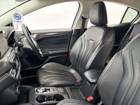 Ford Focus 1.0 Focus Vignale Auto 5dr 73