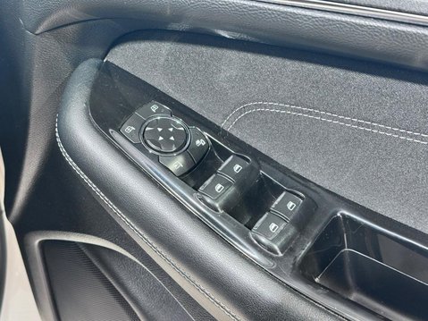 Ford Edge 2.0 TDCi Titanium AWD Euro 6 (s/s) 5dr 30