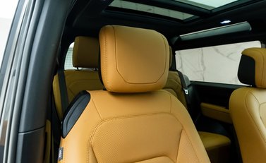 Land Rover Defender 90 V8 CARPATHIAN EDITION 13