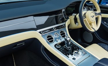 Bentley Continental GTC W12 First Edition 22