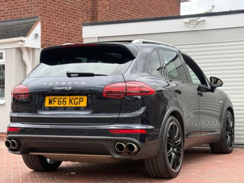 Porsche Cayenne 4.2 TD V8 S TiptronicS 4WD Euro 6 (s/s) 5dr 14