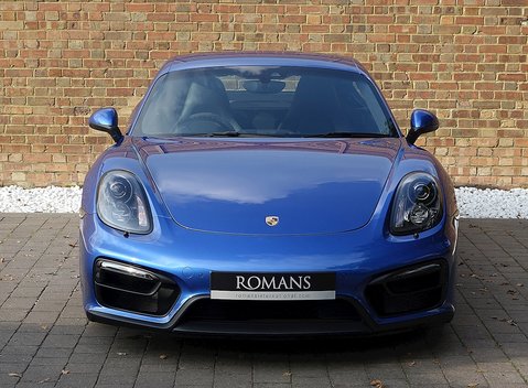 Porsche Cayman GTS 2