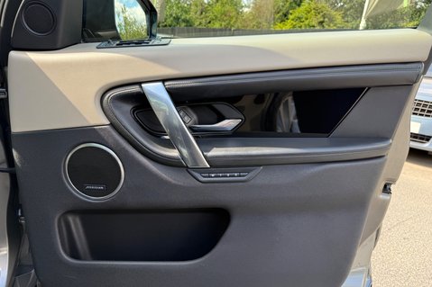 Land Rover Discovery Sport HSE MHEV -PAN ROOF -APPLE CARPLAY -MERIDIAN -ELECTRIC TOWBAR 38