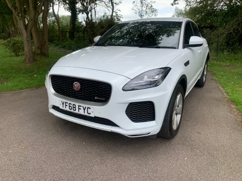 Jaguar E-Pace 2.0 Diesel R-DYNAMIC S 13