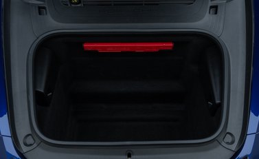 Porsche Cayman GT4 (718) 30