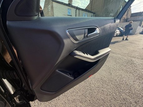 Mercedes-Benz GLA GLA 200 AMG LINE 22