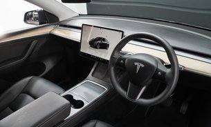 Tesla Model Y LONG RANGE AWD Comfort Suspension Midnight Silver GROK AI One Owner VAT Q 10