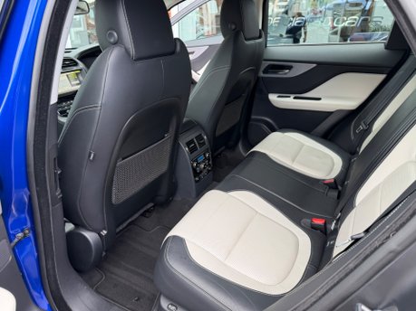 Jaguar F-Pace 2.0 P300 R-Sport SUV 5dr Petrol Auto AWD Euro 6 (s/s) (300 ps) 42