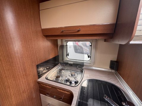 Burstner Aviano i727 14