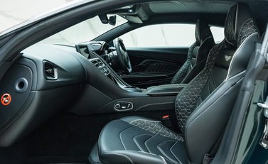 Aston Martin DBS Superleggera 19