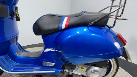 Piaggio Vespa GTS 300 SUPER 2016 ONLY 6K MOT VERY CLEAN POLINI PIPE SERVICED 24