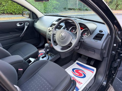 Renault Megane 1.6 VVT Oasis 5dr 63