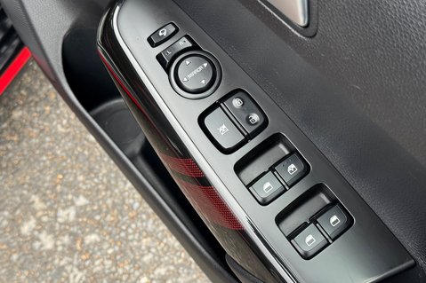 Kia Picanto GT-LINE S - FULL SERVICE HISTORY - SUNROOF -APPLE CAR PLAY - CAMERA 37