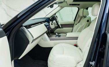 Land Rover Range Rover D350 Autobiography 11