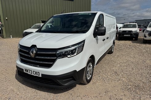 Renault Trafic LWB L2H1 [SOLD KH] Low roof Advance LL30 Aircon Sensors EURO 6