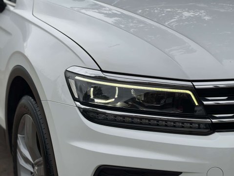 Volkswagen Tiguan 2.0 Tiguan SEL TDI BlueMotion Technology 4Motion Semi-Auto 4WD 5dr 6