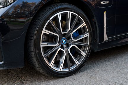 BMW 7 Series 745LE XDRIVE M SPORT PHEV 10