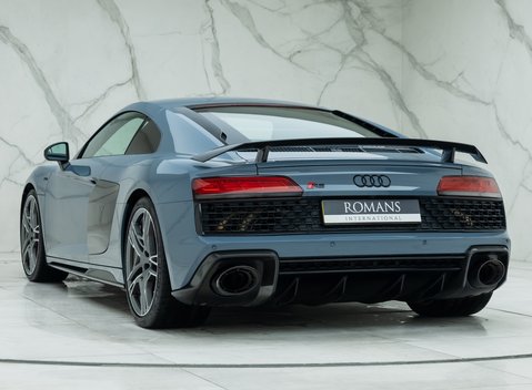 Audi R8 V10 PERFORMANCE CARBON BLACK 7