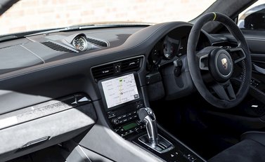 Porsche 911 (991.2) GT3 RS Weissach 16