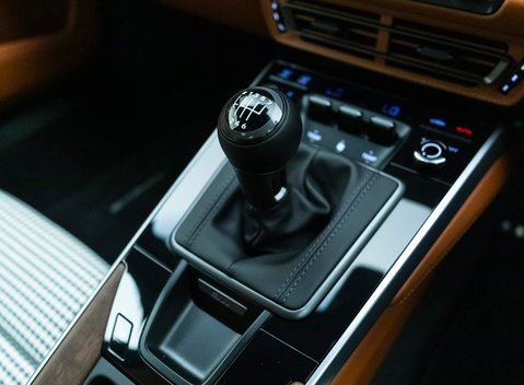 Porsche 911 (992) Sport Classic 19