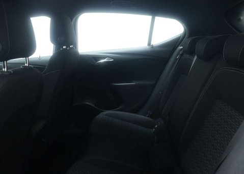 Vauxhall Astra 1.4 Astra SRi VX-Line Nav T S/S 5dr 44