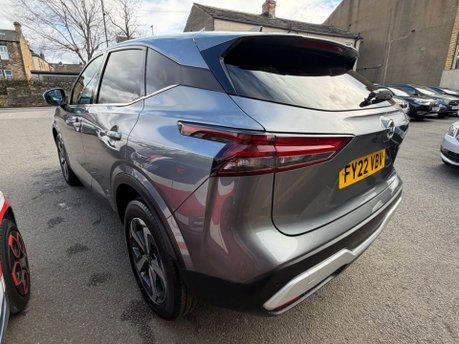 Nissan Qashqai DIG-T N-CONNECTA MHEV 11