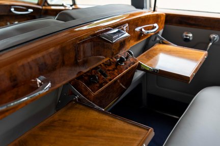 Rolls-Royce Silver Cloud II LWB 27