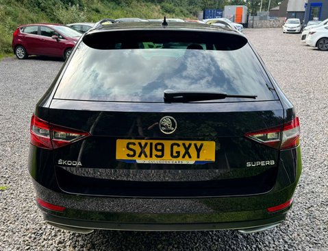 Skoda Superb 2.0 Superb SportLine+ TDI Semi-Auto 5dr 7