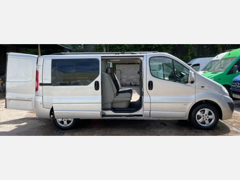 Vauxhall Vivaro 2.0 2900 CDTi Sportive Crew Van FWD L3 5dr 8