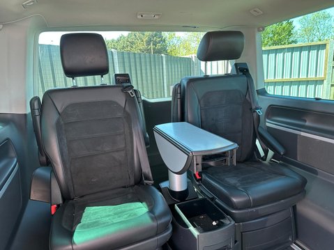 Volkswagen Caravelle EXECUTIVE TDI BMT 12