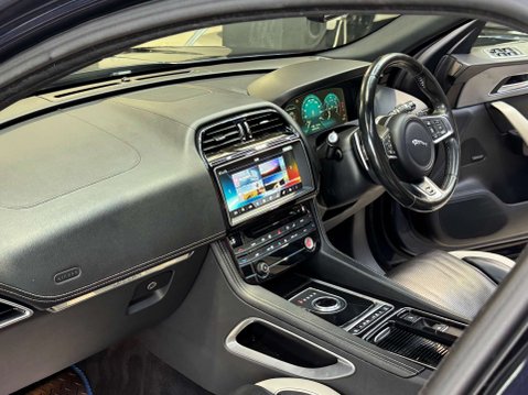 Jaguar F-Pace 3.0 F-PACE V6 S AWD D Auto 4WD 5dr 83