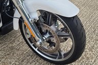 Harley-Davidson Road Glide CVO TRI GLIDE 10