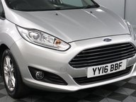 Ford Fiesta ZETEC 26