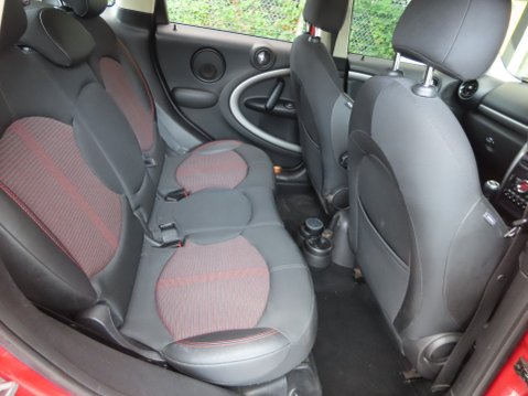 Mini Countryman COOPER D 8