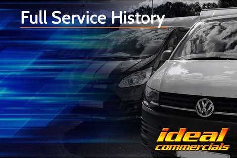 Ford Transit Custom 300 L2 170 ps Limited Panel Van - Power Invertor 45