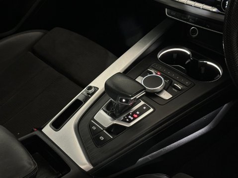 Audi A4 AVANT TDI QUATTRO S LINE 17