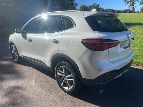 MG HS 1.5 T-GDI Exclusive DCT Euro 6 (s/s) 5dr 26