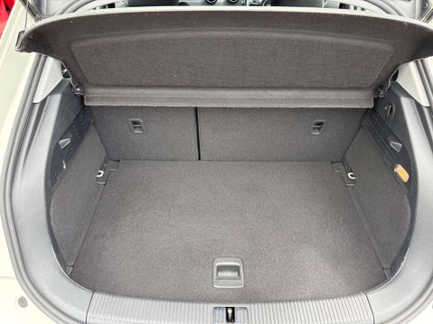 Audi A1 1.6 TDI Sport Sportback 5dr Diesel Manual Euro 5 (s/s) (105 ps) 37