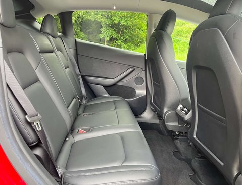 Tesla Model Y ModeL Y Long Range AWD 4WD 5dr 44