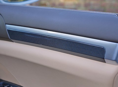 Porsche Cayenne Turbo 13