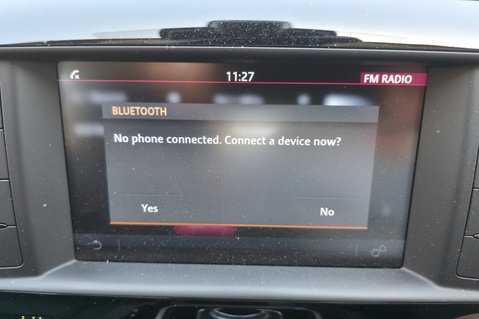 Jaguar XE 2.0D SE AUTOMATIC! LOOK! ONLY 55000 MILES! ROAD TAX £20:00,LAST OWNER 7 YEA 22