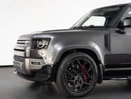 Land Rover Defender 2.0 P400e 15.4kWh X-Dynamic HSE SUV 5dr Petrol Plug-in Hybrid Auto 4WD Euro 37