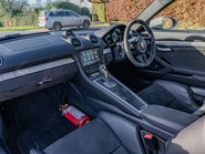 Porsche 718 Cayman GT4 PDK 8