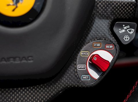 Ferrari 488 Spider 18