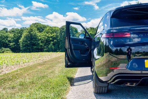 Land Rover Range Rover Sport D300 Dynamic SE 8